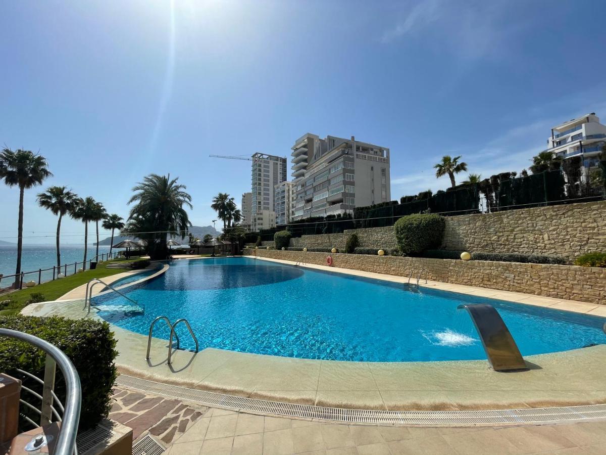 Primera linea vistas piscina y parking Calpe Exterior foto